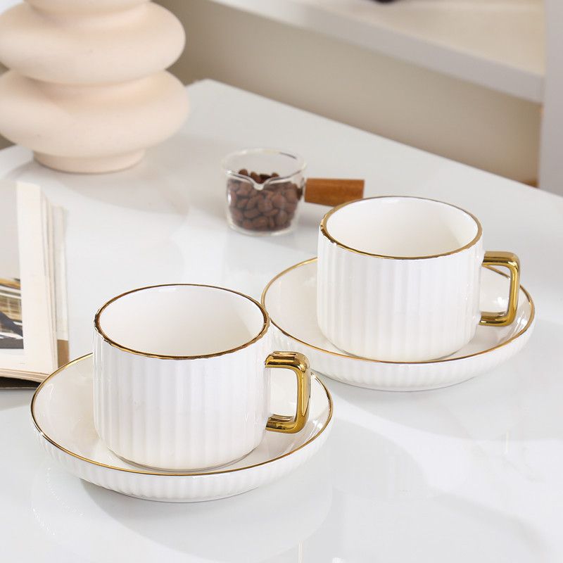 Teekoppies en pierings